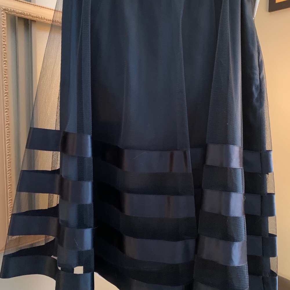 W.D.N.Y. Dressy skirt. Sz 4. NWT. Black - Picture 3 of 10
